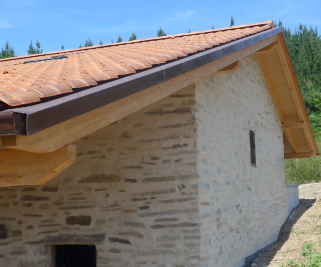 reforma de la cubierta del caserio larra